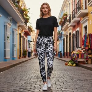 Gap Fit Gspeed Black White Floral leggings Women Size XS